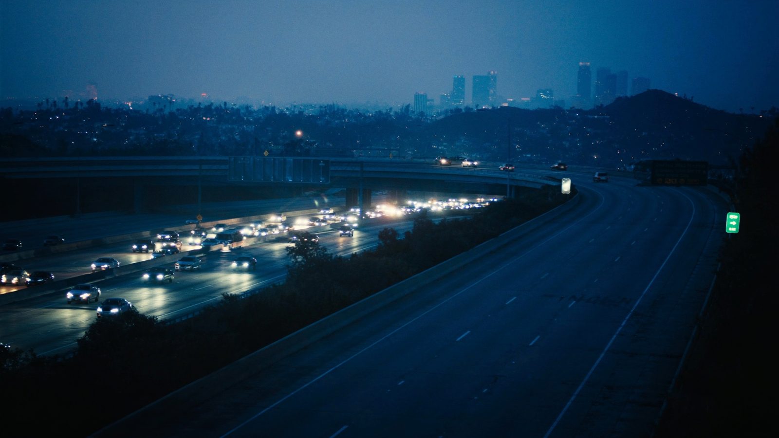 Commuting from Santa Clarita to LA: Train, Freeway, and the Time-of-Day Math (2026)