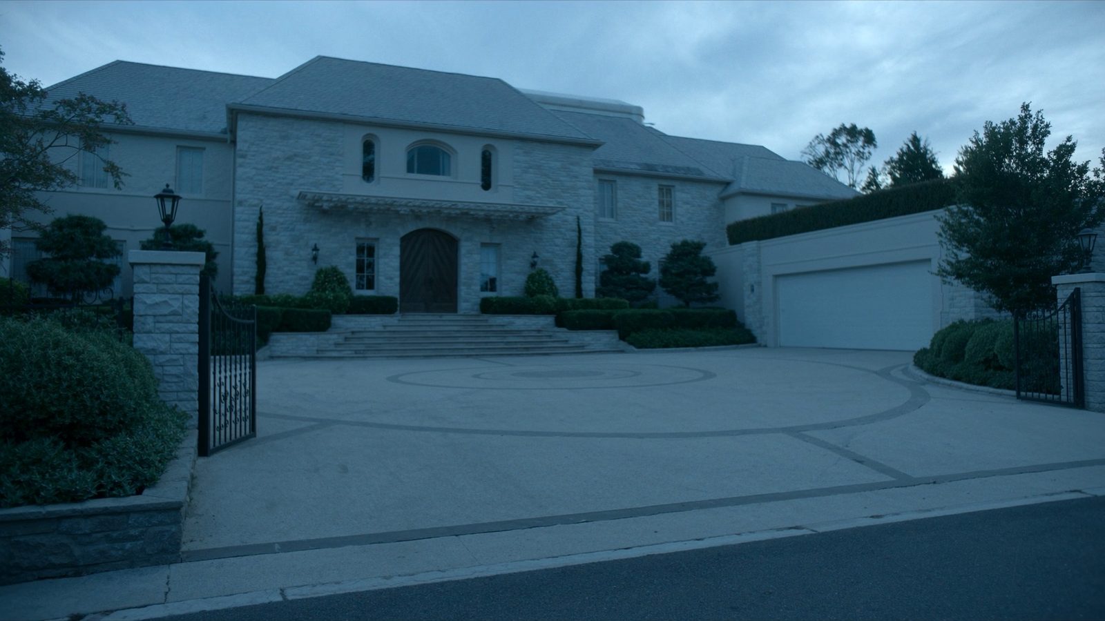 Gated and HOA Communities of the Conejo Valley: A Cost Comparison