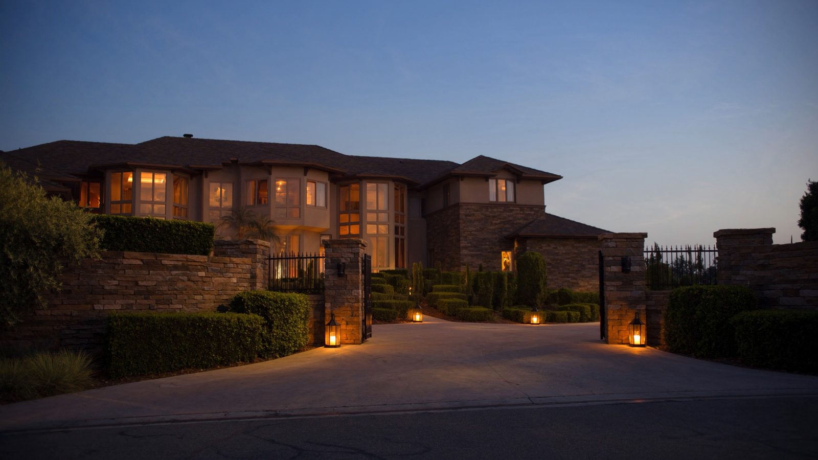 Horse Properties in Hidden Hills — Equestrian Buyer's Guide (2026)